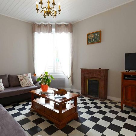 Le Cachet D'Une Maison De Centre-Bourg A Beauvoir-Sur-Mer Dış mekan fotoğraf